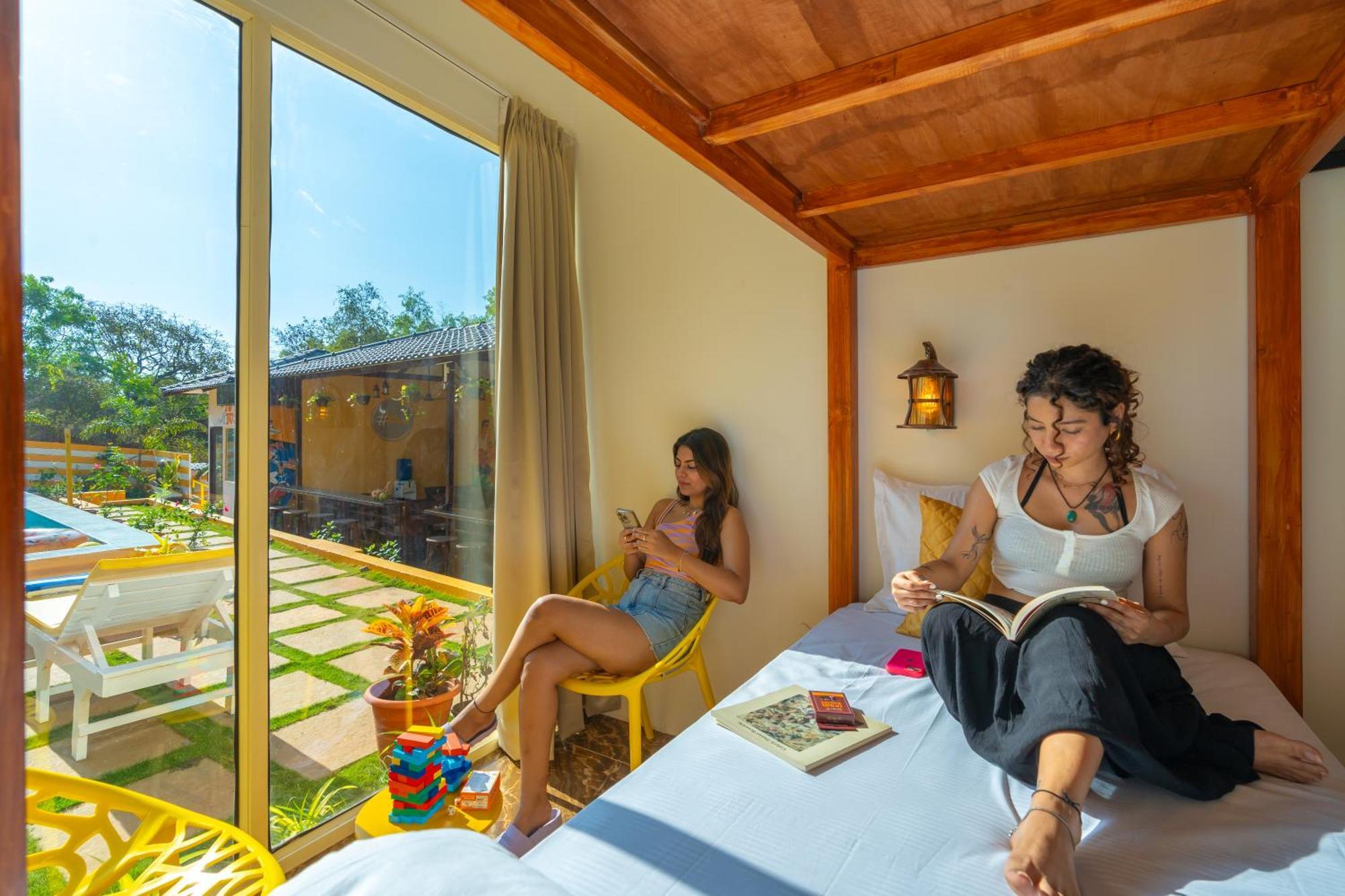 The Social Stays Goa, Morjim Formerly Artbuzz Kültér fotó